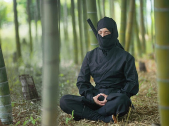 【驚愕】ストレスや鬱が辛い人、『瞑想』の効果がマジで凄いからやってみろ