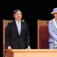 天皇夫妻　日本感染症学会の創立100周年記念式典に出席