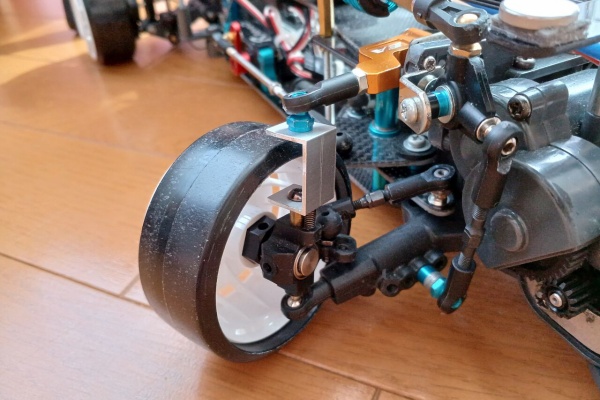 お父さんの作業部屋 - タミヤ TA03F ドリフト