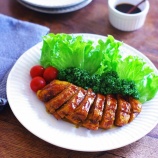 『レンジで！鶏むね肉のカレー照り焼きチキン【#簡単レシピ #時短料理 #レンチン #電子レンジ料理 #レシピ #おかず #鶏むね肉 #照り焼き #カレー #チキン】【レシピ2292】』の画像