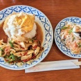 タイ料理「ライカノ」（北千住）で「イカのガパオ炒めのライカノセット」