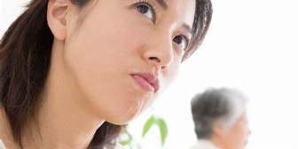 義母が「風通しの良い場所で保管すれば問題ない」と言って渡されたジャガイモに芽が生えていた。