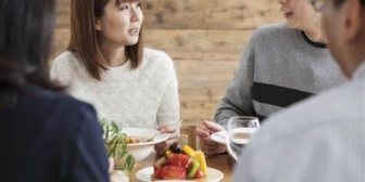 彼の両親が話を聞くに、かなり複雑な家庭らしい。彼とは結婚したいけど、そんな人たちと家族になるのは避けたい