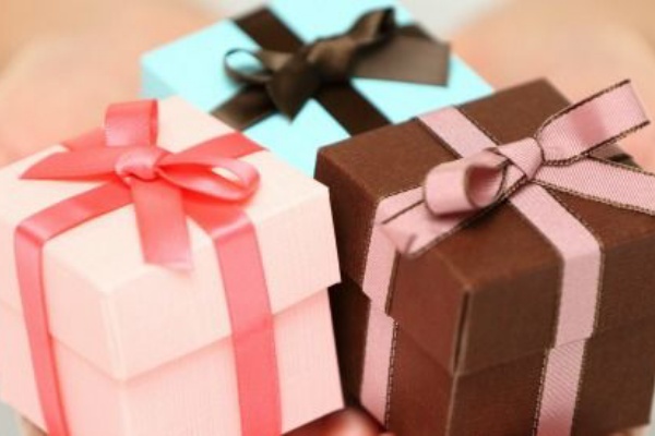 はじめてのホストクラブ 初回料金 服装 ホスト選び