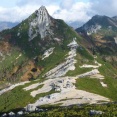 北アルプス烏帽子岳で倒れている男性を発見　病院で死亡が確認　野口五郎岳方面に入山して行方不明の59歳男性か　捜索中のヘリが発見