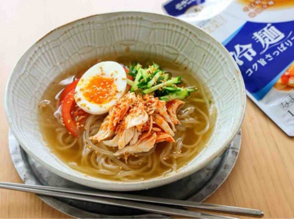 《モランボン連載》蒸し鶏のキムチ和え冷麺【#韓食レシピ #簡単レシピ #時短 #節約 #韓国料理 】