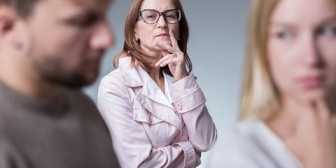 何で私がウト姉から怒られなきゃいけないの?しゃしゃり出てくるな!自分の子供の干渉だけしてろや。