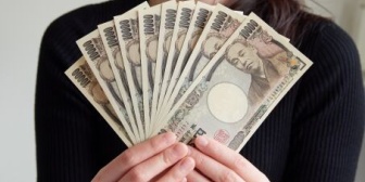 【雑談】夢の国に行く予定だけど、30万ほどの予算を嫁がもっと安くしようと頑張っている。