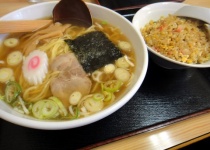 店主ワイ「チャーハン…もうチャーハン頼むのやめてクレメンス…」