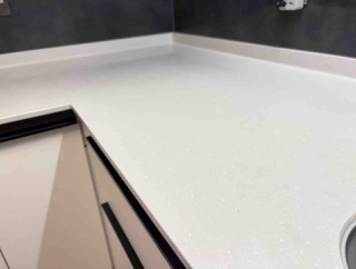 リクシルシエラSのワークトップは後悔する？  2年使った“シミなし”のお手入れ方法とリアルな経年劣化レビュー