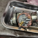 ０．５歩位進む