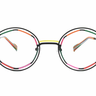 メイドが接客するメガネ屋　キャンディフルーツ オプティカル