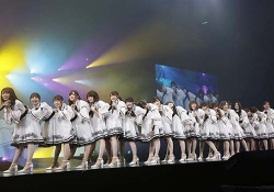 【乃木坂46】久保ちゃんにベタベタの松村＆美月に近づきたい人見知りの飛鳥ちゃんｗｗｗｗｗ