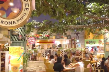 海外「日本にあるハワイかあ」横浜ハワイタウンの絶品グルメにヨダレが止まらない外国人達