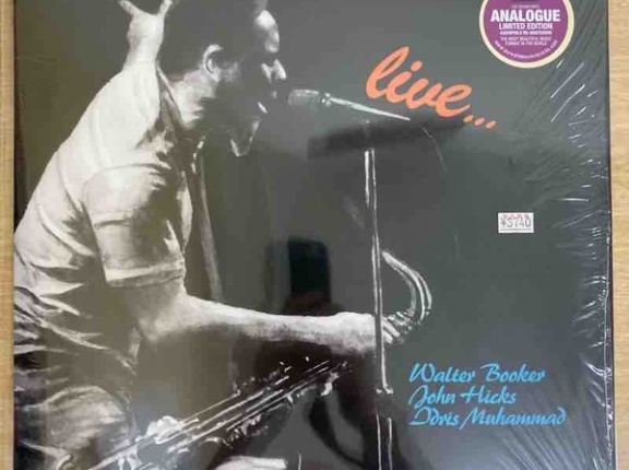 【中古レコード入荷情報】Pharoah Sanders Live... (リイシュー盤)入荷しました!!!!!