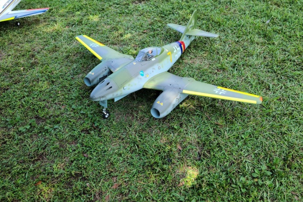 高級ラジコン 値下げです(^-^) 常識範囲内の交渉受付ます(*^_^*) 20220120115508_178_.jpg