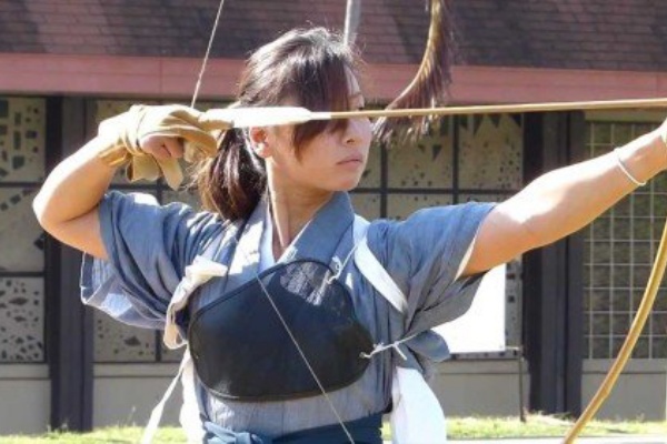 日本の弓道女子が美しすぎる 海外の反応 海外反応 I Love Japan