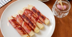 「ゆげたつらん」（遠浅よるべ）のきりたんぽのベーコンチーズ焼き