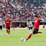 『【ツエーゲン金沢】8戦ぶりの白星‼祝!J2リーグ200試合出場のFW瀬沼優司がPKを決めて先制ゴール 大宮の猛攻を守り切ってウノゼロで勝利‼』の画像