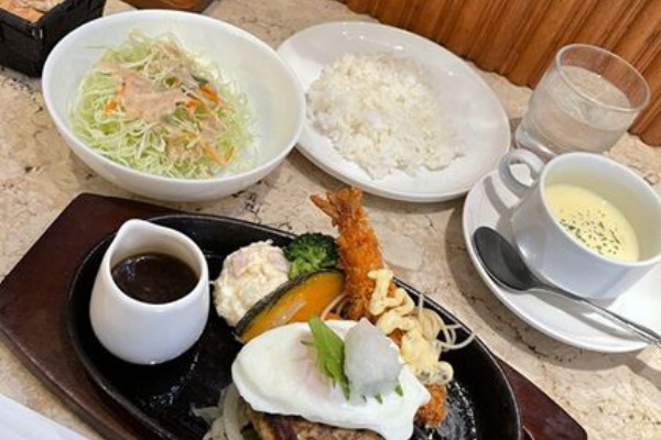 あっちこっちここページ あっちこっち ここdeランチ