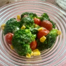 ブロッコリーとミニトマトのバーニャカウダ風