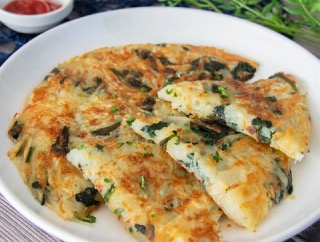 【ほうれん草は全部コレにして！】「手が止まらない〜」「1束すぐに食べ切った！」ほうれん草の絶品おかず・副菜レシピ4選