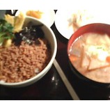 『新橋駅前ビル BON2 「鳥そぼろ丼」600円!』の画像