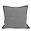 正方形の千鳥柄クッションカバー