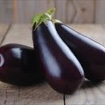 わい「茄子の味噌汁出来たよ」トッモ「茄子！？」 	