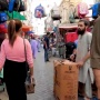 【動画】パキスタンでピチピチの服を着た女性が街歩き ⇒ 大変な事になってしまう・・・