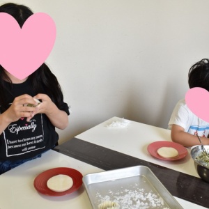 みんなで餃子作り