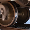 電車ってなんでゴムのタイヤにしないの？