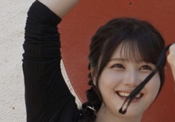 伊藤理々杏さん、この膨らみの大きさでミーグリ0完売