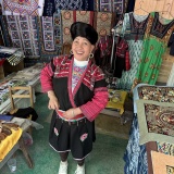 海外超絶ロングヘアのレアシーン。