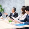 【困惑】女性さん「言語能力高いです」「群れる能力高いです」「共感力高いです」これが資本強者になれない理由ｗｗｗｗｗｗｗｗｗｗ