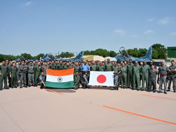 中国と国境紛争抱えるインドに空自F-2戦闘機を初展開…シン国防相「印日防衛協力の重要な節目」！