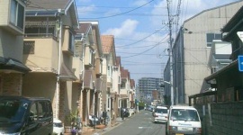 町工場近くに引っ越す → 「くさい」「うるさい」と苦情 → 工場廃業…東大阪市