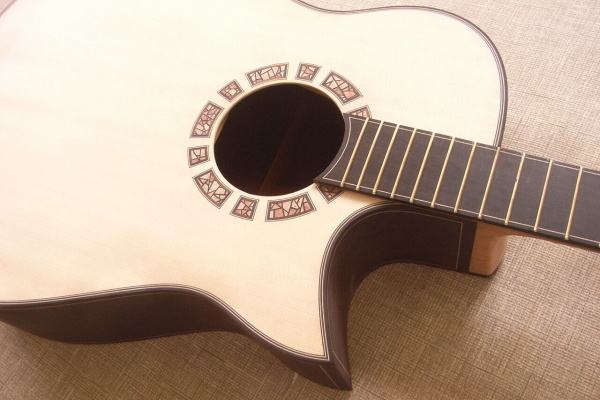 TORU FUJII GUITARS 製作日記