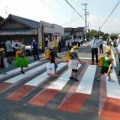 交通事故防止!! 警察の交通取締りより「トリックアート」が効果的!!