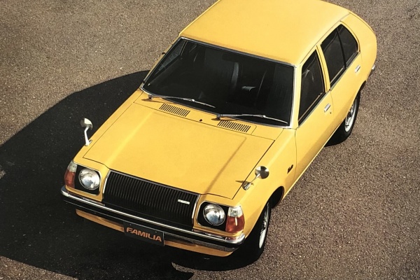 ファミリア 旧車カタログ 121 4代目ファミリア : E46に魅せられて