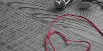 【恋愛相談室】お互い結婚を視野に入れている中でどうすることもできない事態が発生してしまって、どうすればいいか悩んでいます。