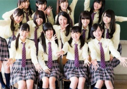 【悲報】二期生が夢と希望に満ち溢れていた頃の写真がコチラ・・・(´；ω；｀) 。