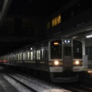 本日撮影　211系　N608編成　スカ色が今朝の始発422Mに入る