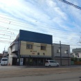 函館市湯川町2丁目 やきだんご 銀月 その5 温泉むすめ掛け紙付きやきだんご3本入れ480円