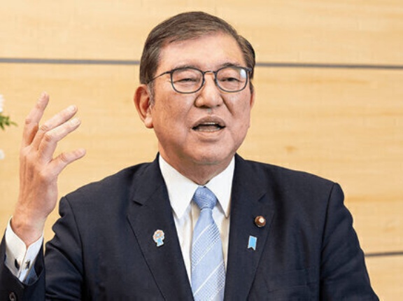 石破前総理「国旗損壊罪は法理論的にあまり正しくない」「自国と外国の国旗損壊に対する対応は区別するべき」