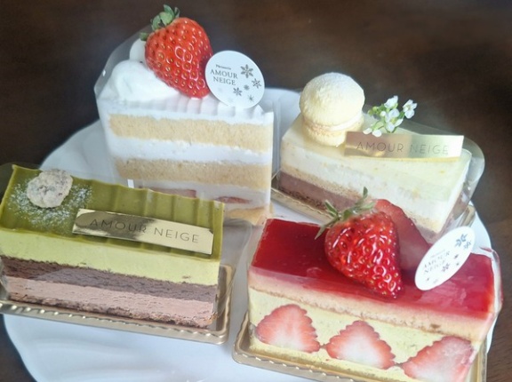 富山市堀川小泉町にオープンしたケーキ屋さん『Amour Neige（アムールネージュ）』でケーキ買って食べてみた。