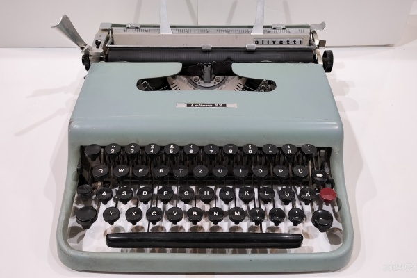 Extinct Media Museum Tokyo - Typewriter：タイプライター