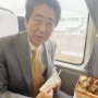 【朗報】ユーチューバー安倍晋三さん、最新動画でかつ丼を紹介