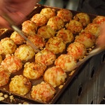 たこ焼き16個　関東1050円　関西280円