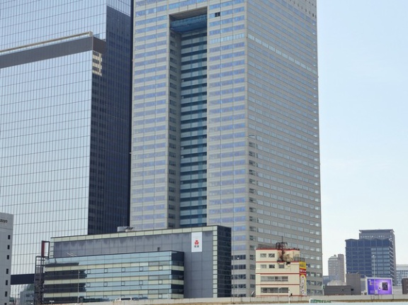 高さ約166m「浜松町ビルディング（東芝ビルディング）」の解体状況！跡地はBLUE FRONT SHIBAURAのN棟で巨大ツインタワー誕生（2026.5.2）